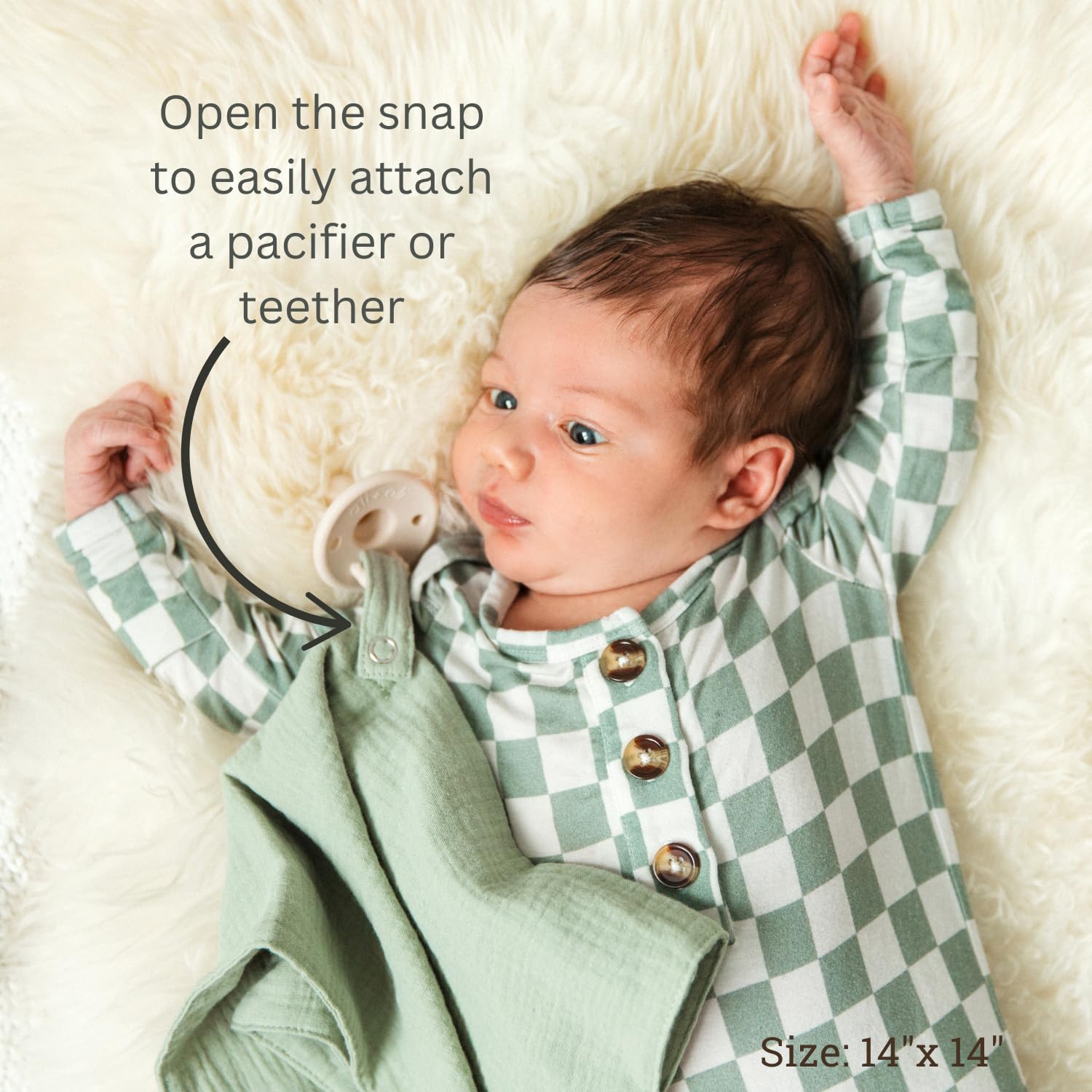 Ali+Oli lead-free snap detail for secure closure.
