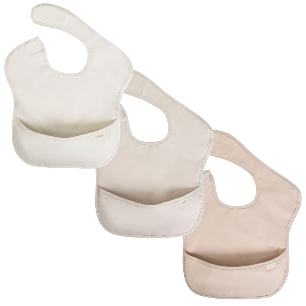 Ali+Oli machine-washable bib ideal for busy parents
