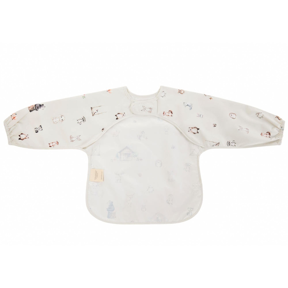 Ali+Oli Smock Bib is lightweight yet durable for busy days.