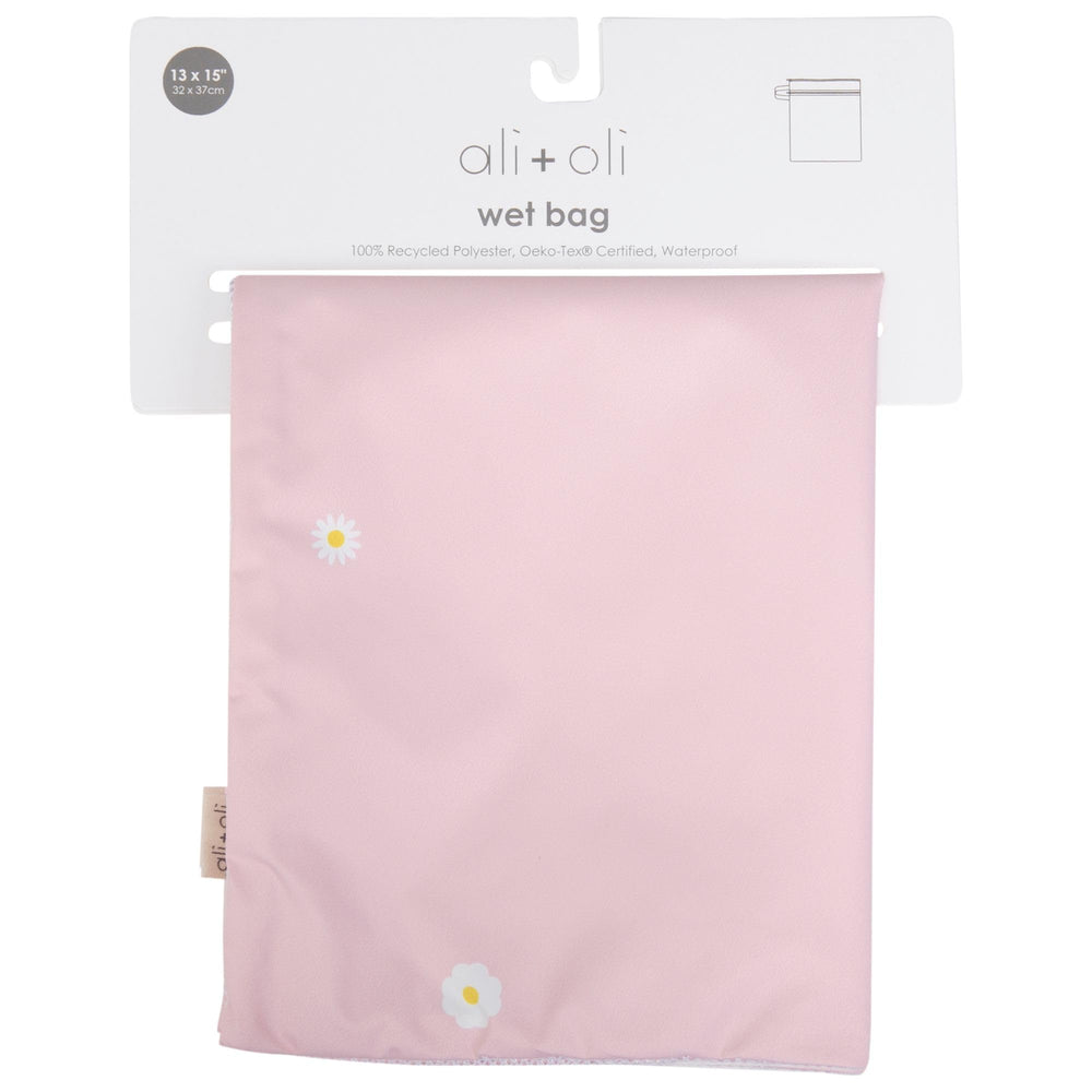 Ali+Oli pink satin trim adds a stylish touch while traveling.