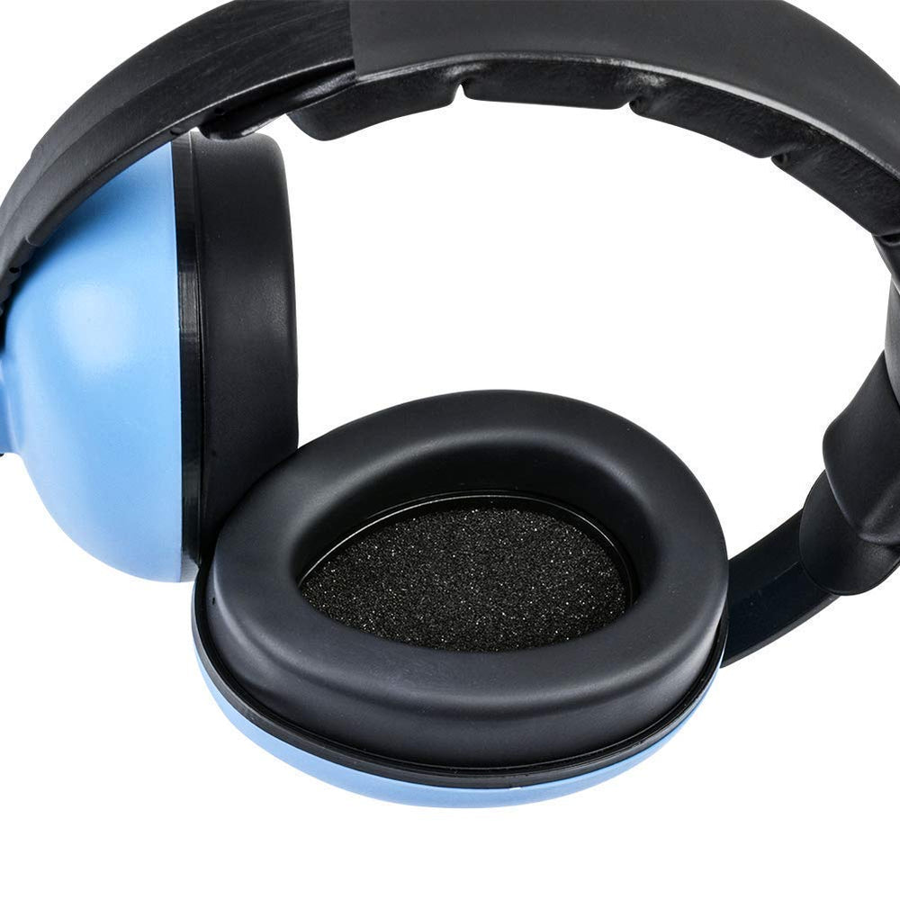 Alitamei blue earmuffs reduce loud sounds for safe sleep during car rides.