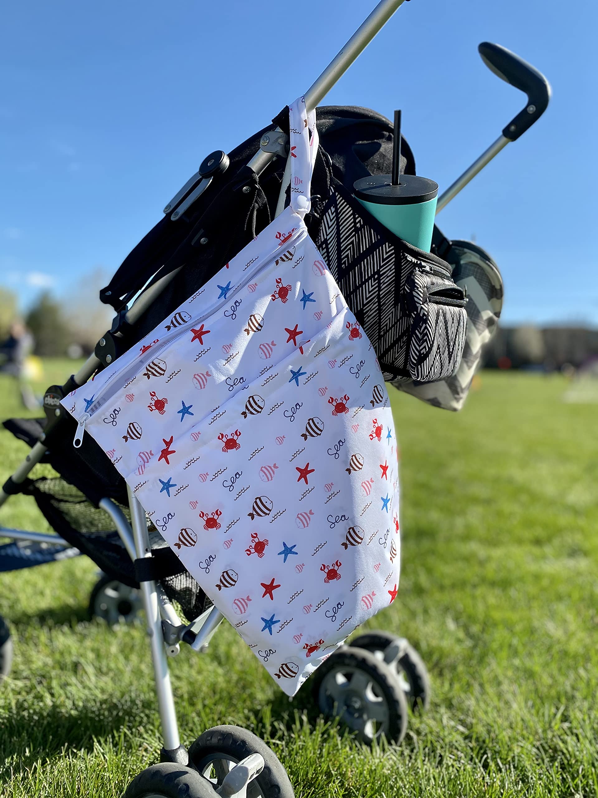 ALVA ALVABABY durable materials with practical zipper closure