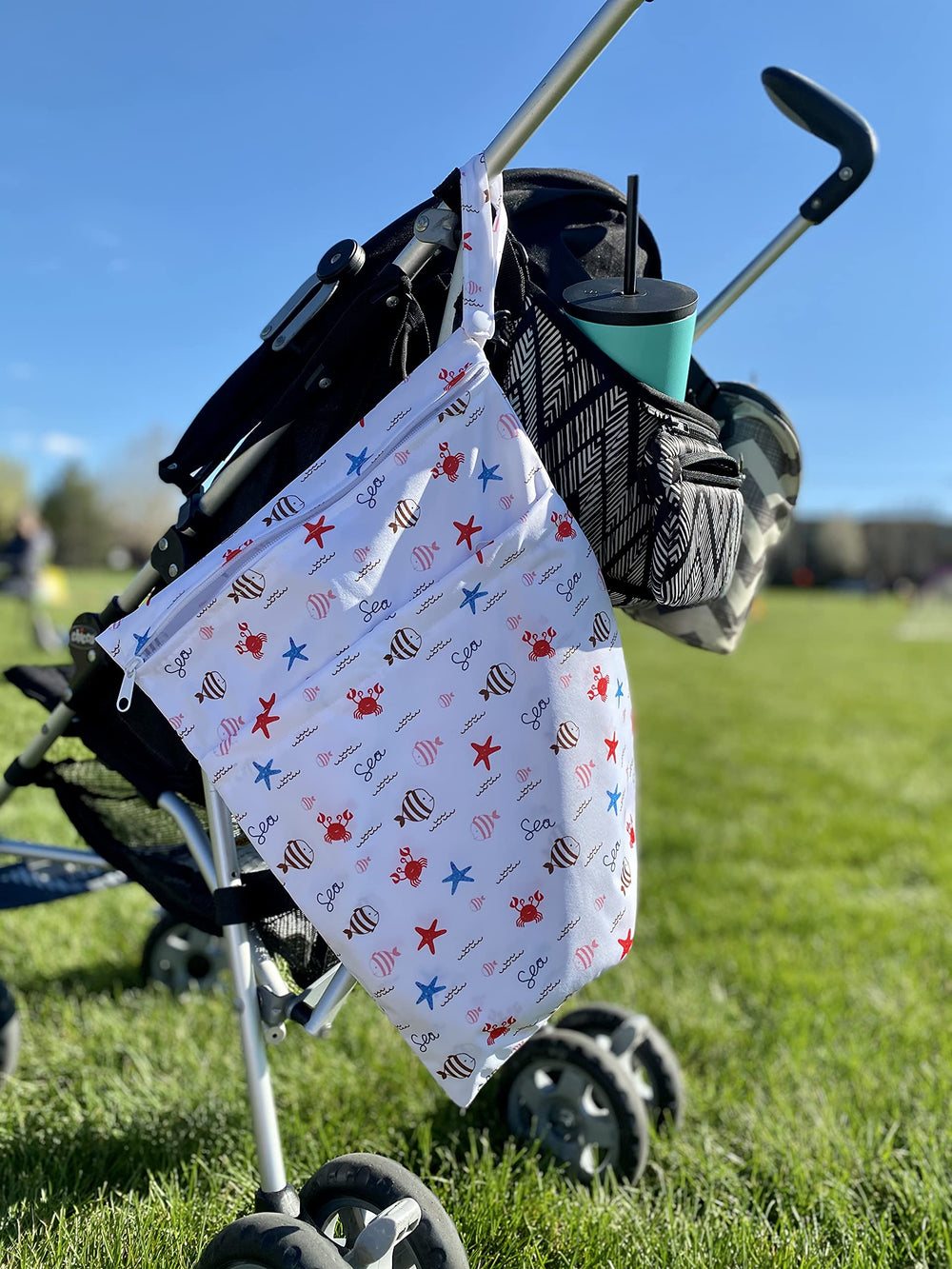 ALVA ALVABABY durable materials with practical zipper closure