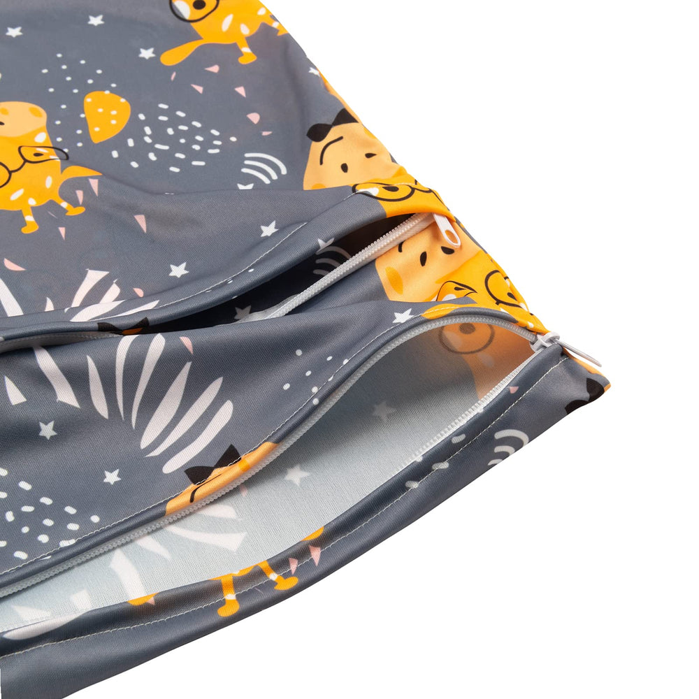 ALVABABY 30x36cm size fits 5-7 cloth diapers for busy days.