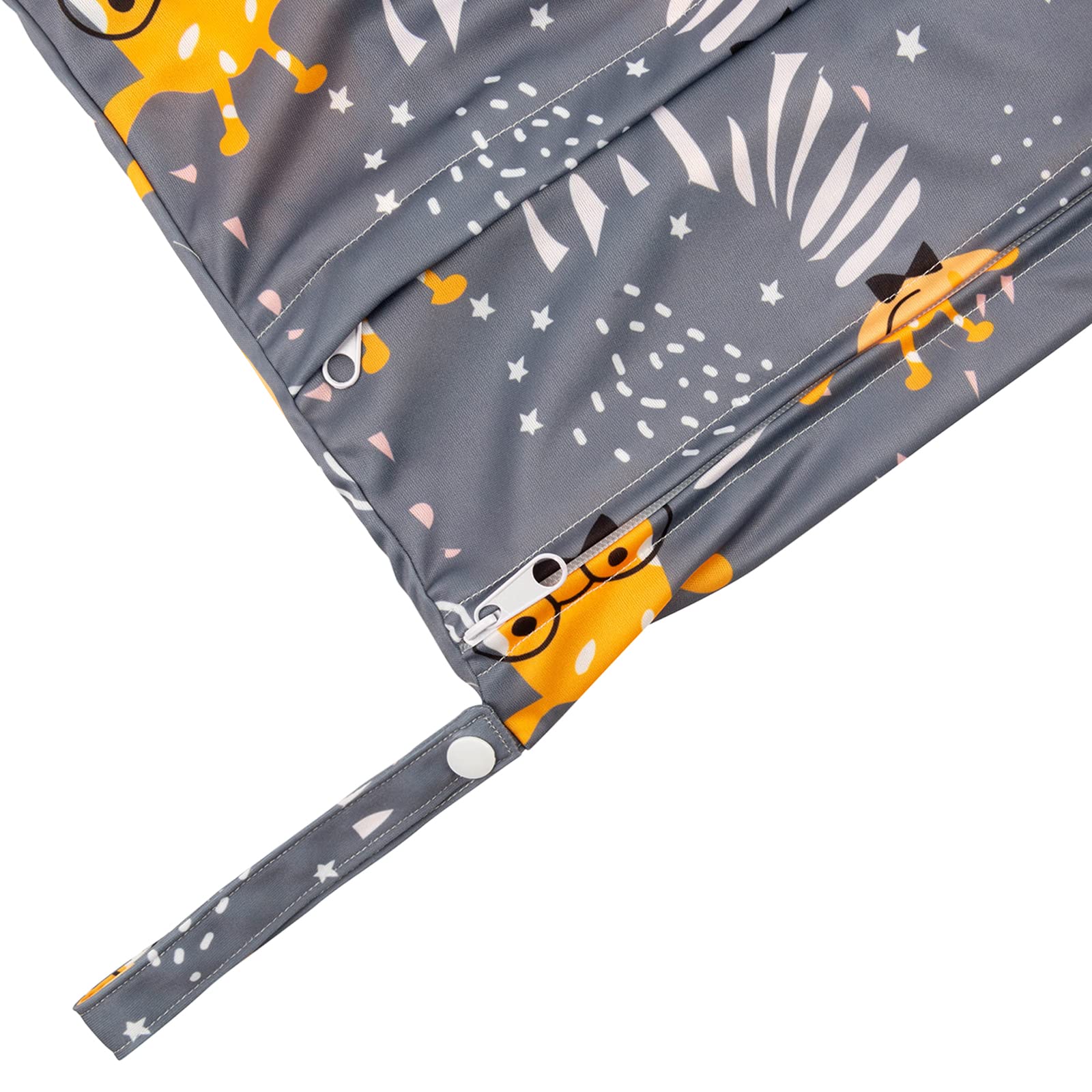 ALVABABY convenient handle for easy carrying on stroller or diaper bag.