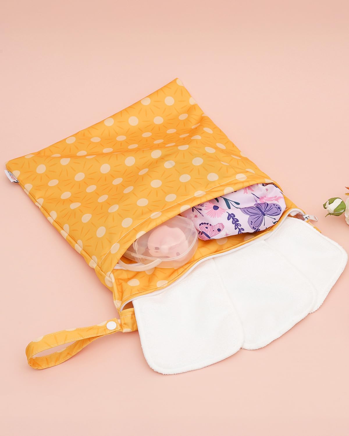 ALVABABY bag is easy to wash and quick to dry.
