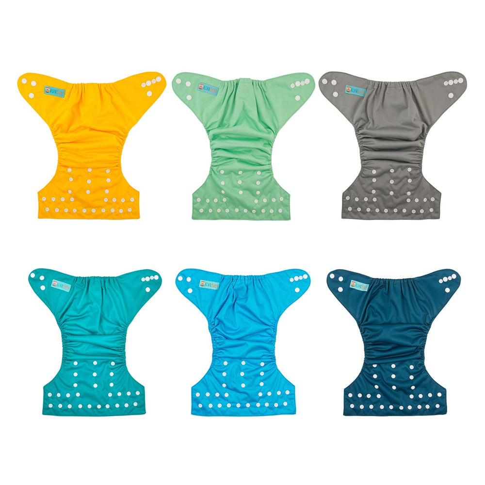 ALVABABY adjustable snaps allow quick size changes.