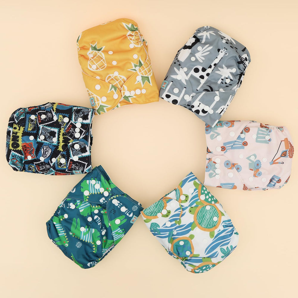Elastic leg gusset helps minimize leaks during movement.