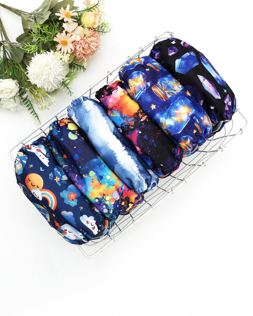 ALVABABY elastic leg openings—reduces leaks during active play.