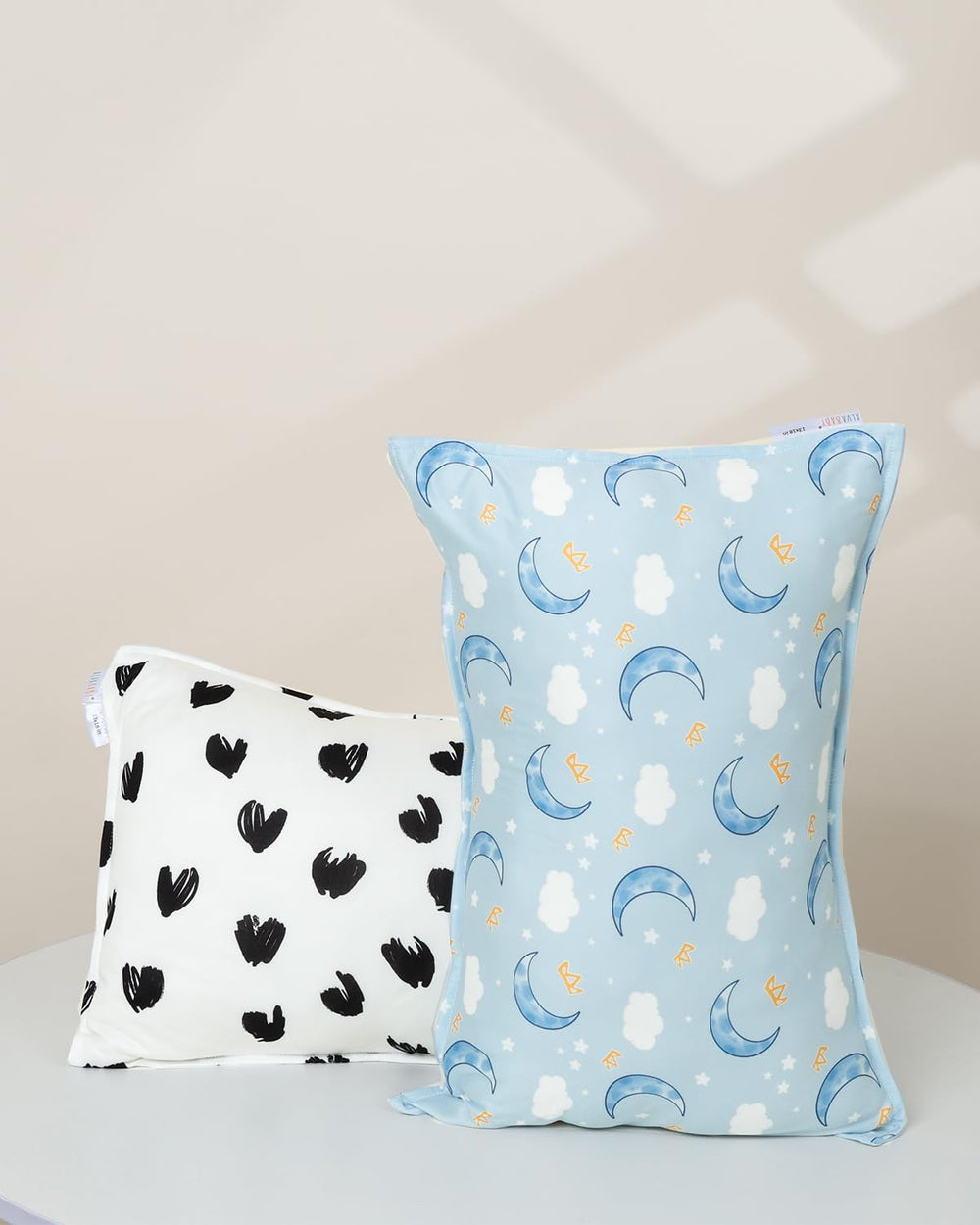 ALVABABY no-zip design avoids snags for safer, smoother sleep.
