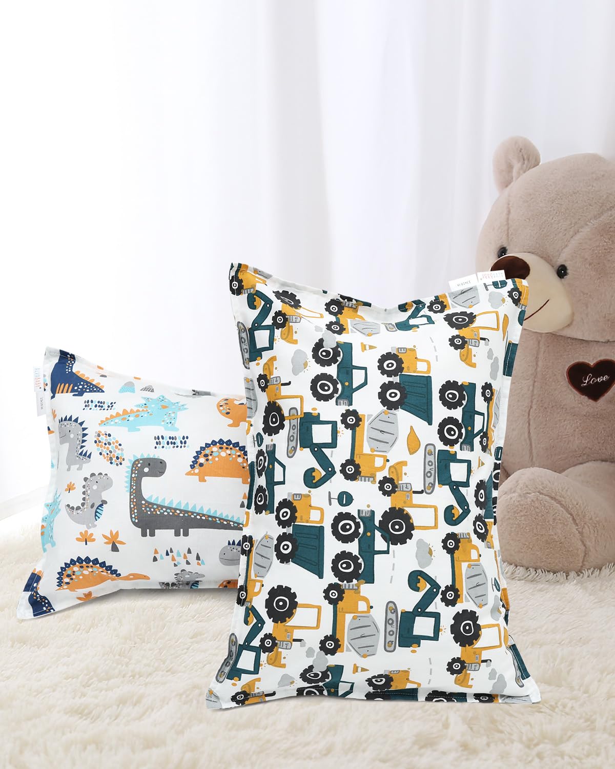 ALVABABY travel-friendly pillowcase ideal for naps on the go