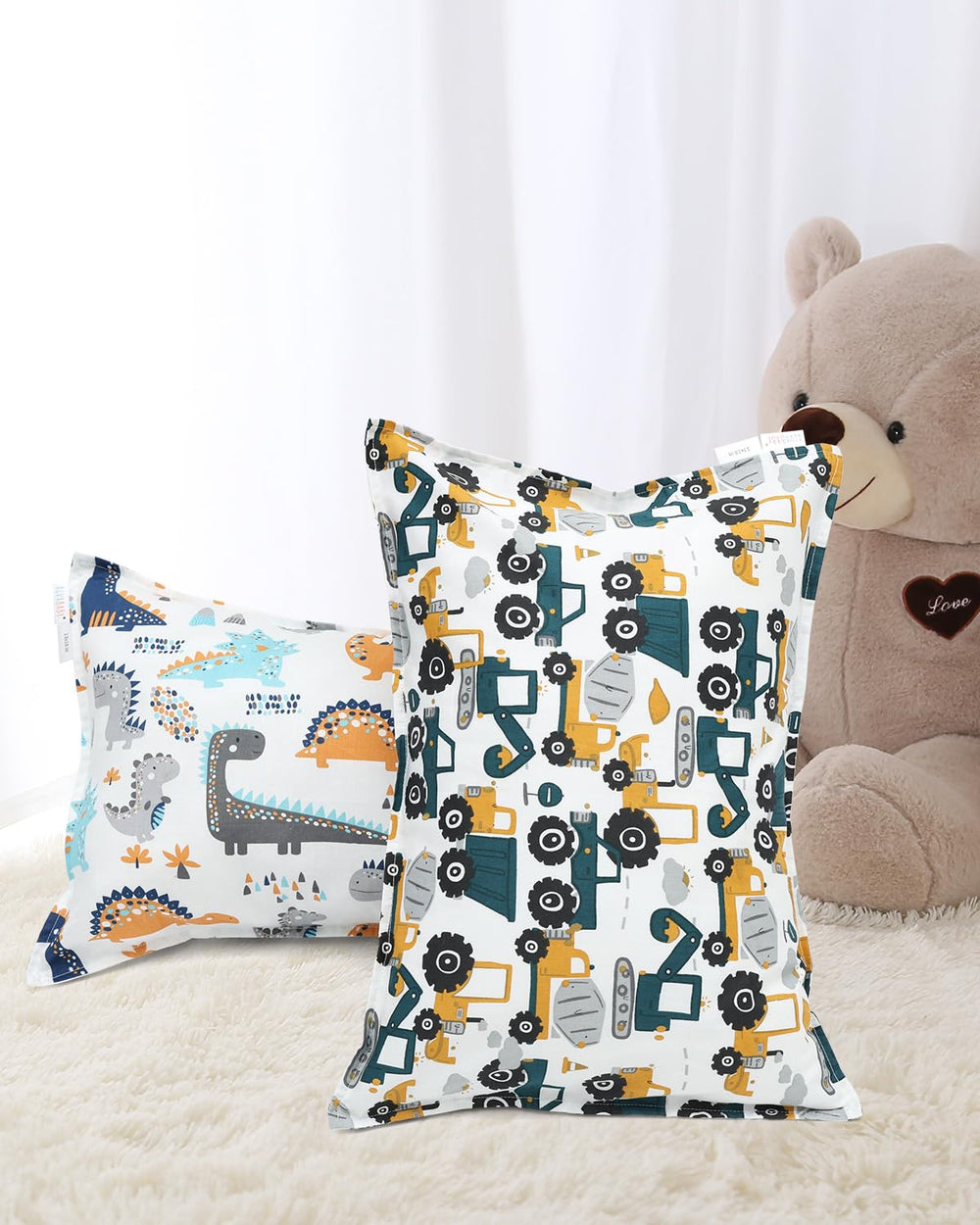 ALVABABY travel-friendly pillowcase ideal for naps on the go