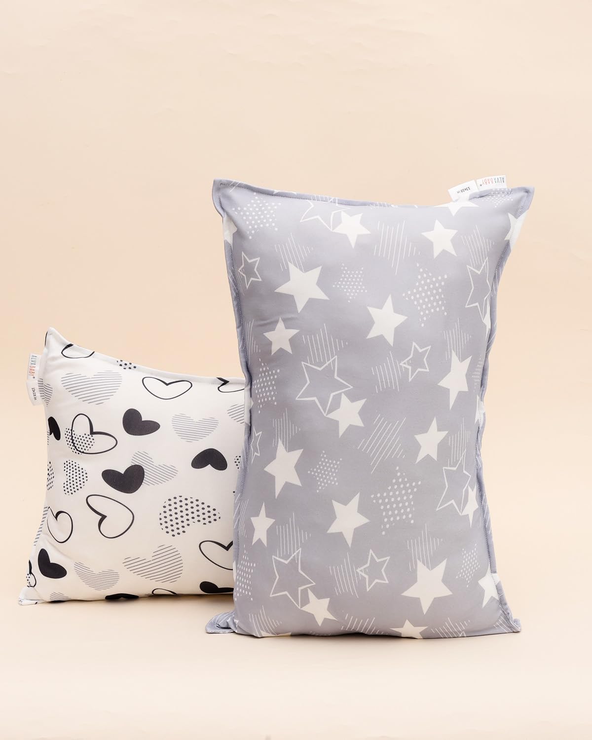 ALVABABY unisex design suits boys or girls for versatile use.