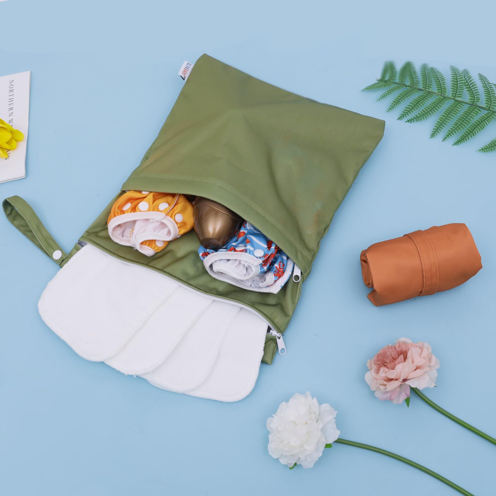 ALVABABY bag lightweight design under 50 g for on-the-go use.