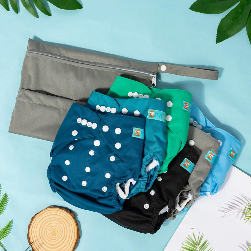 ALVABABY wet-dry bag organized compartments for travel and outings.