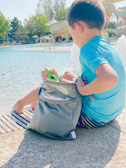 ALVABABY small wet/dry bag keeps cosmetics and essentials organized.