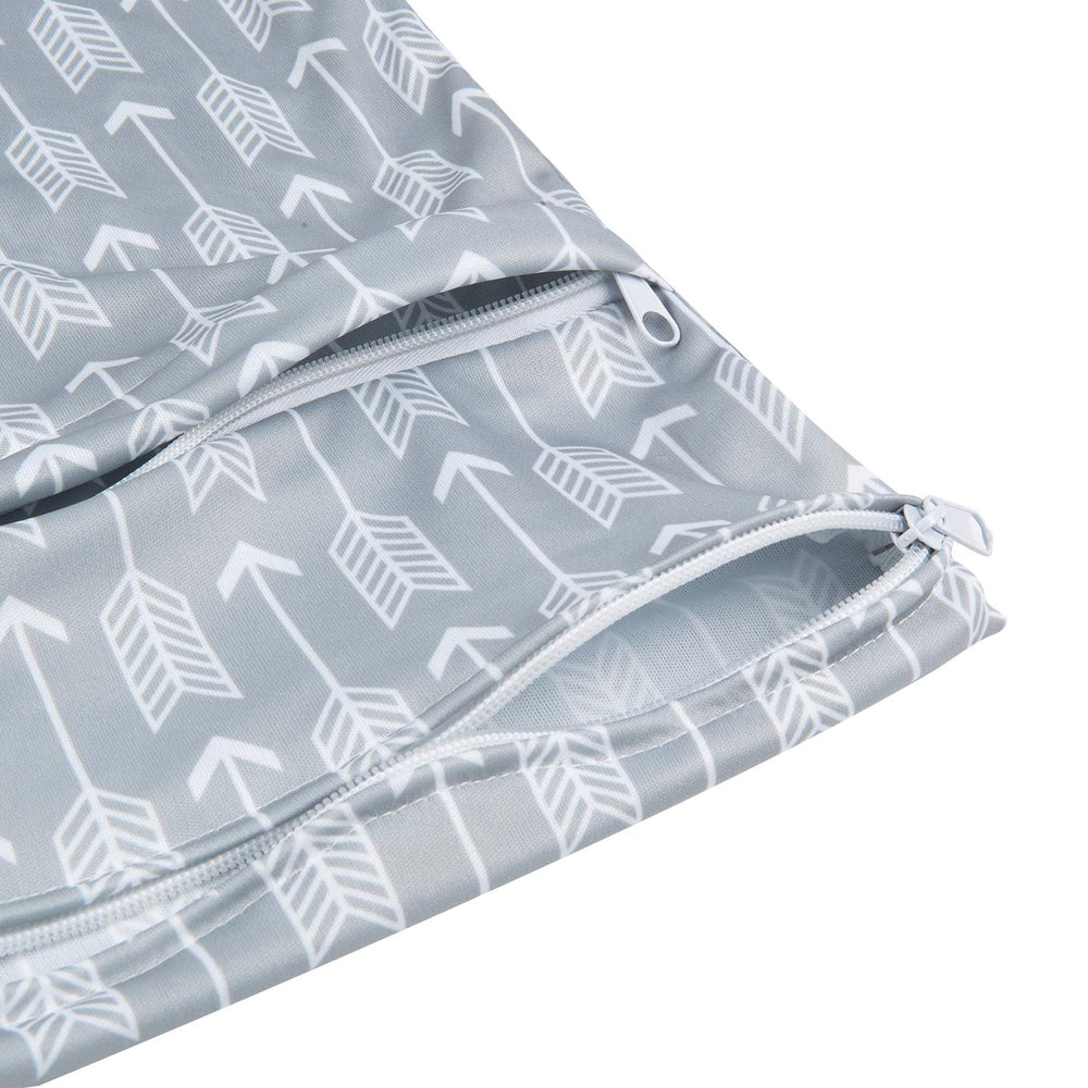ALVABABY wet/dry bag wet compartment sealed to prevent leaks during travel