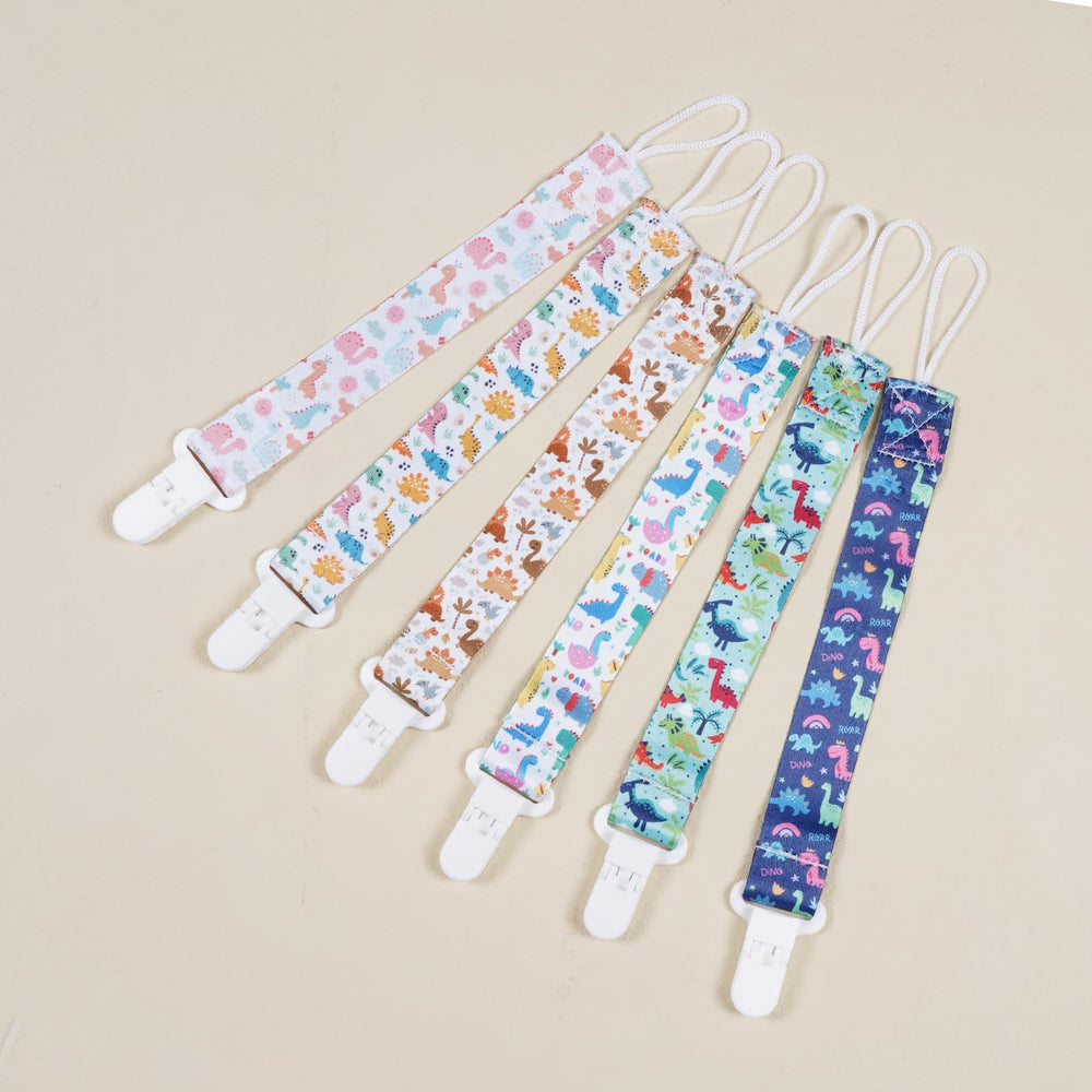 AmazingM gift set pacifier clips ideal for baby showers and holidays.