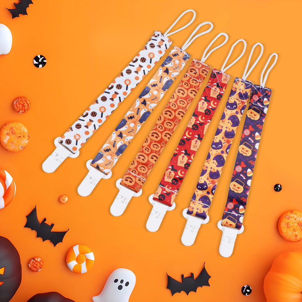 AmazingM paci clip bat pattern secures teether toys during car rides
