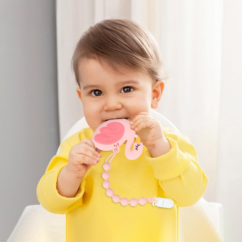 AmazingM teether on stroller clip for on-the-go use