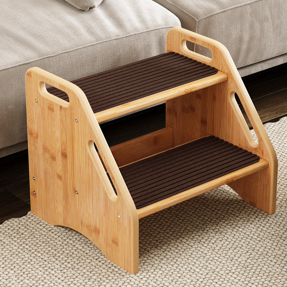 AMBIRD wooden step stool with removable mats offers secure grip for toddlers at the sink.