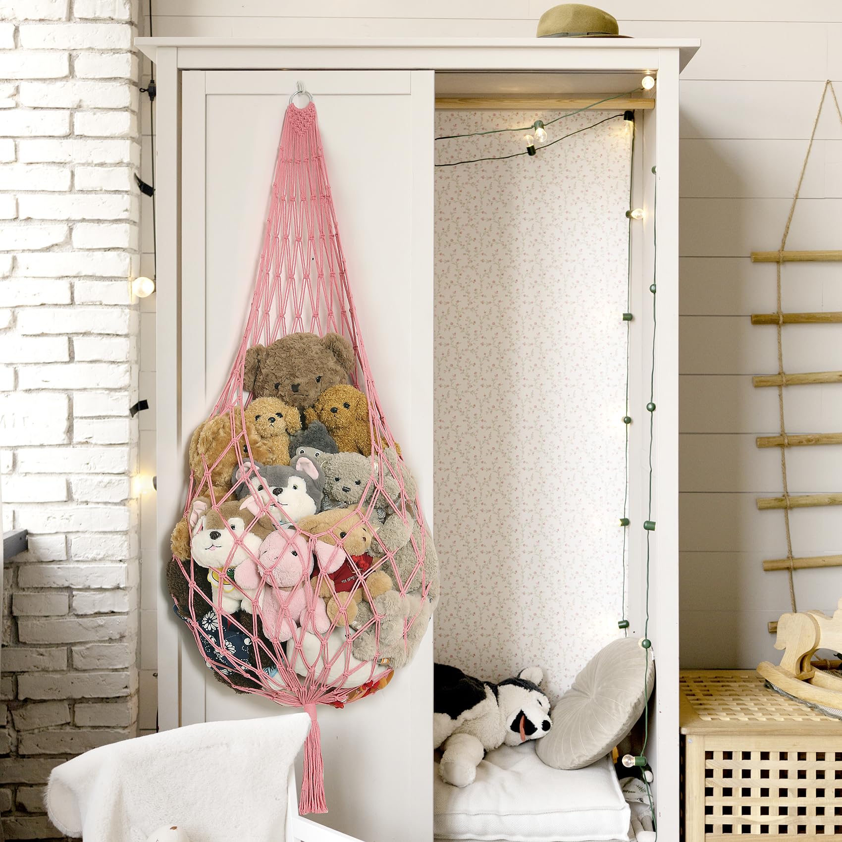 Amdermi Stuffed Animal Net space-saving corner setup fits tight spaces
