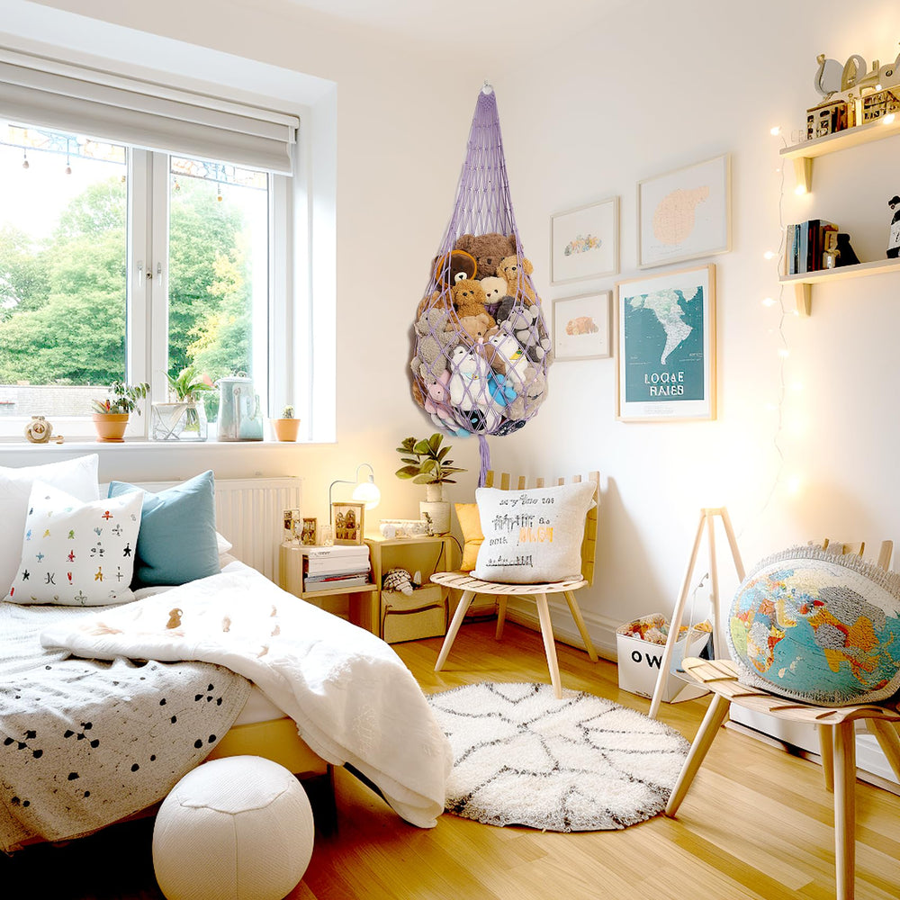 Amdermi hammock rotation display highlights plush collections from every angle.