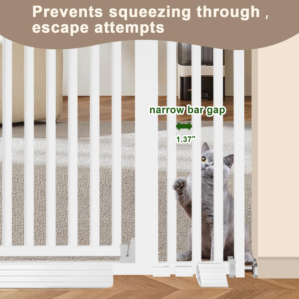 Amibud auto-close feature demonstrates secure closure at angles below 90 degrees.