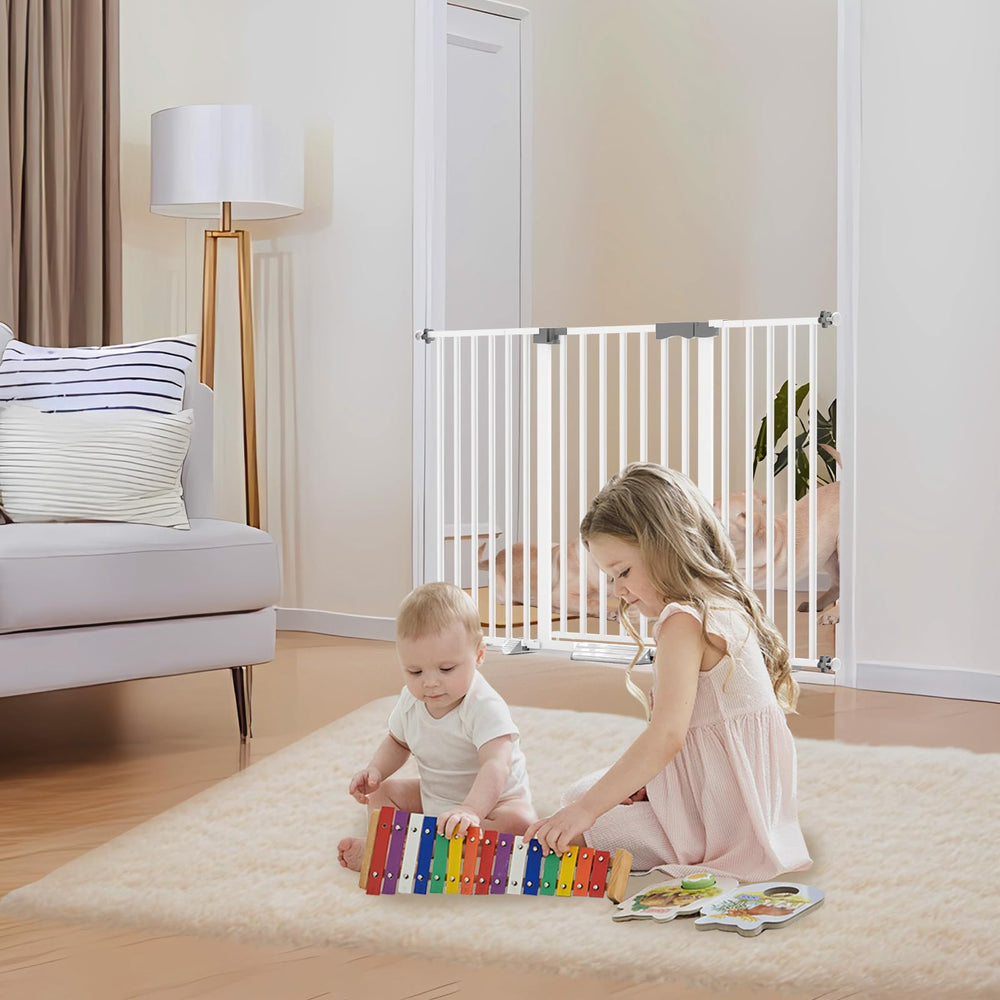 Amibud white gate with smooth edges for kids and pets safety.