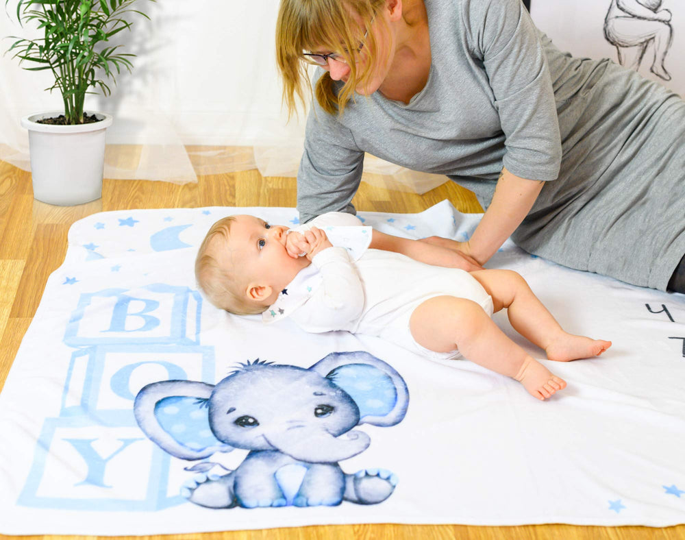Amity Baby growth month photoshoot with natural light