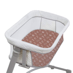 AMROSE solid color bassinet sheet emphasizes easy care and durability.