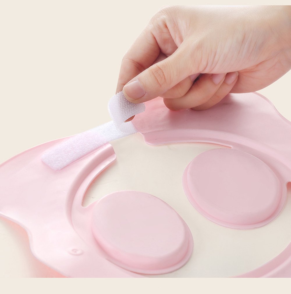 AMTOOCH shower cap's soft silicone contours to the head for a secure rinse.