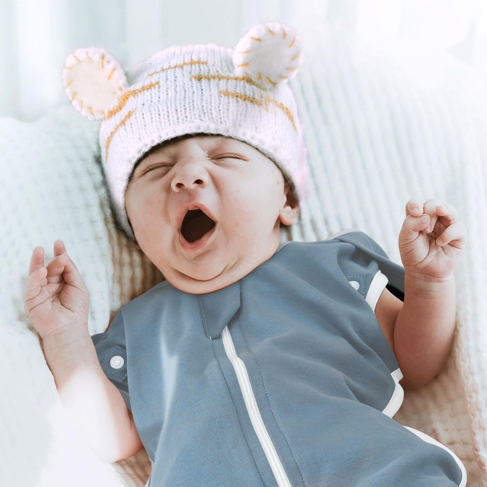 ANYEDDE gift-ready blue dolphin swaddle set for baby showers.