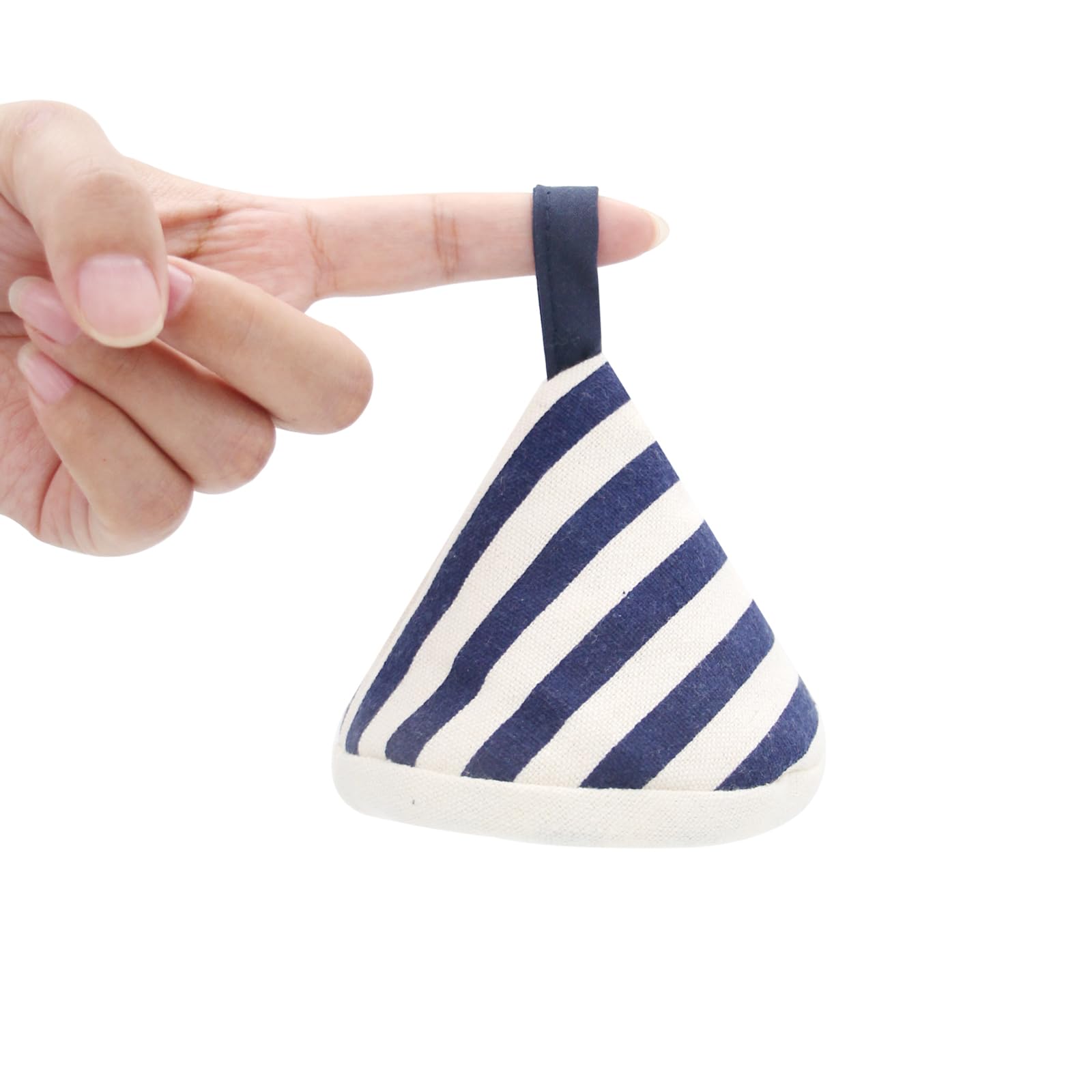 Aorffier reusable pee covers can be washed and reused for ongoing use.