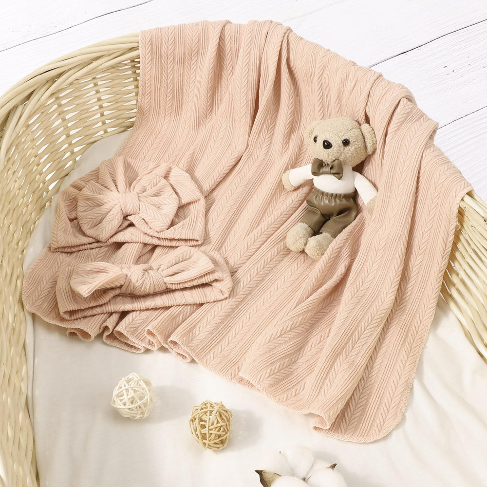 AQOKKA 80x80 cm swaddle wrap provides secure, easy baby wrap from shoulders to feet.