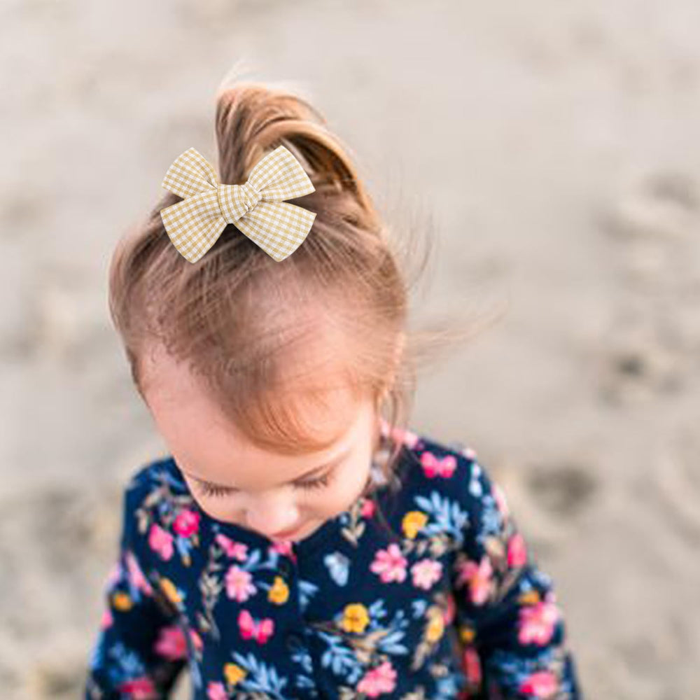 AQOKKA blue lattice headband complements playful looks for kids