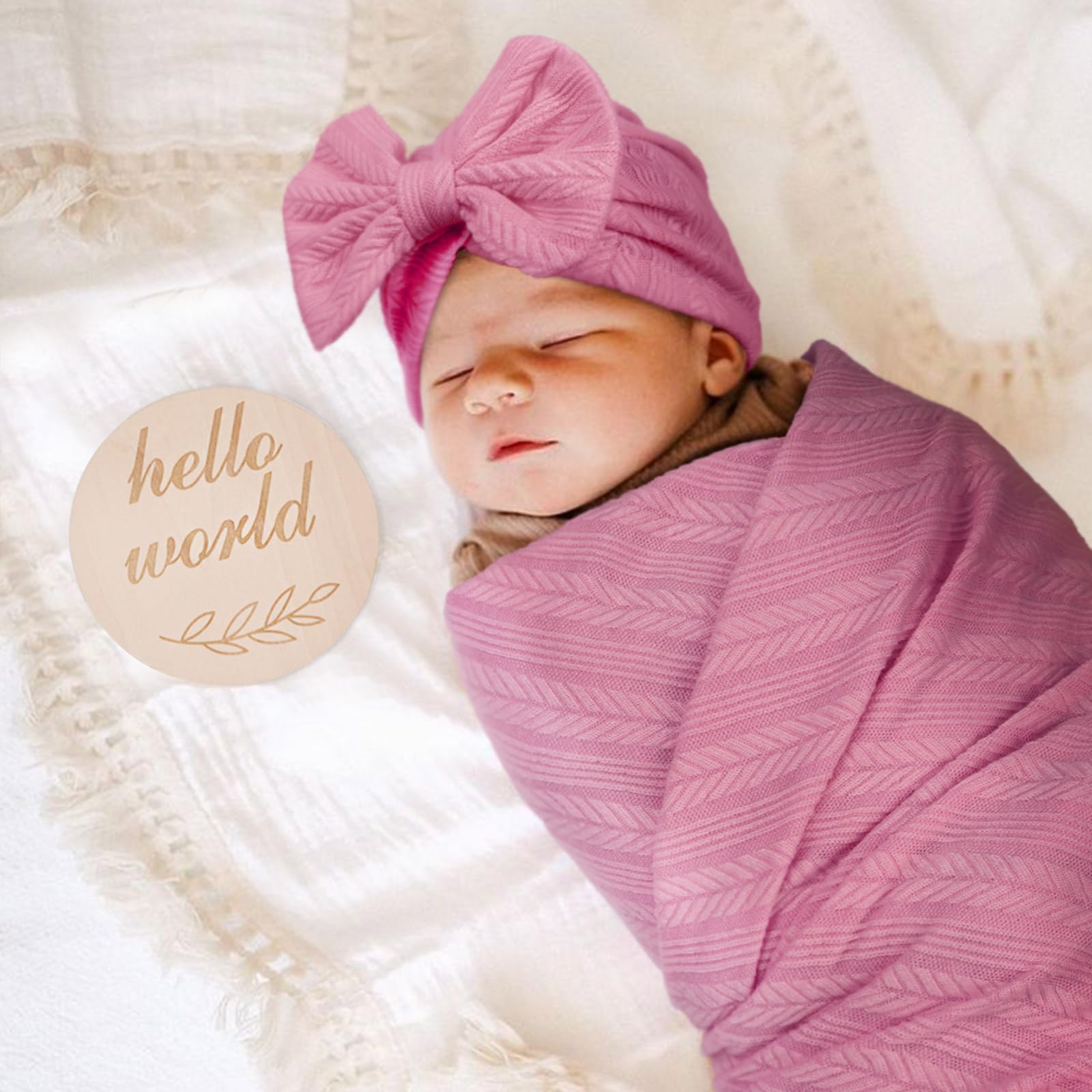 AQOKKA swaddle blanket measures 80x80 cm for easy wrapping.