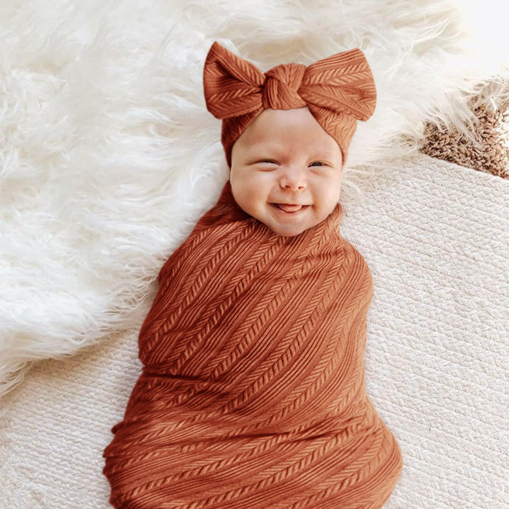 AQOKKA wooden birth announcement sign adds a keepsake touch