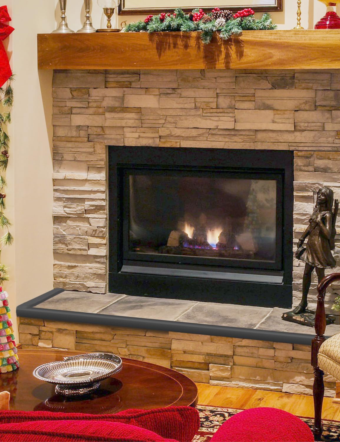 ARINBEB black finish blends with modern interiors while protecting edges.