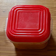 ARSUK leakproof lids securing baby food containers during travel
