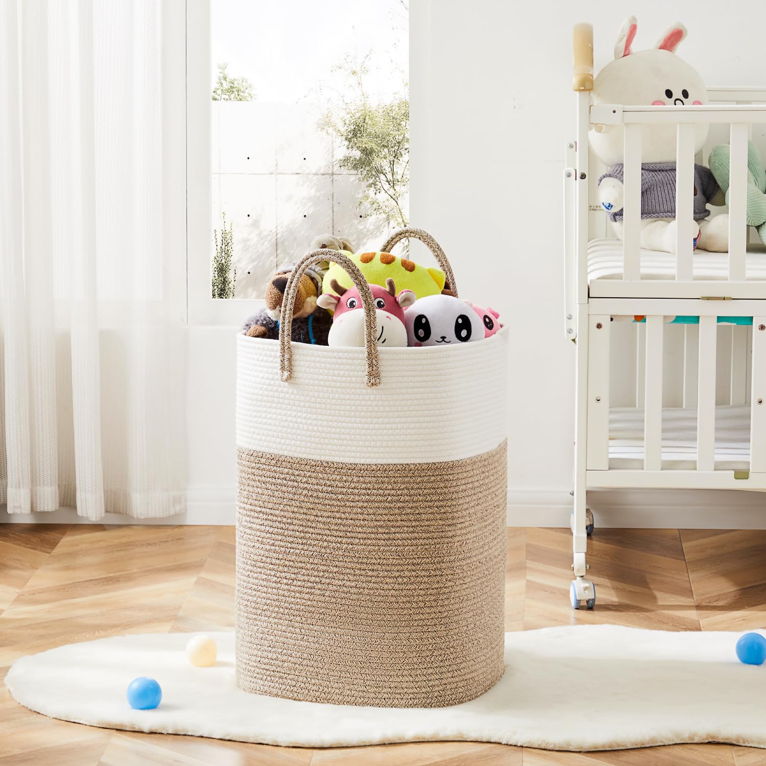 Artfeel 60L capacity basket handles larger loads with easy access.