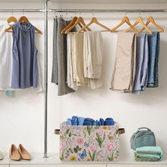 Aslsiy foldable storage basket, easy to stash when not in use.