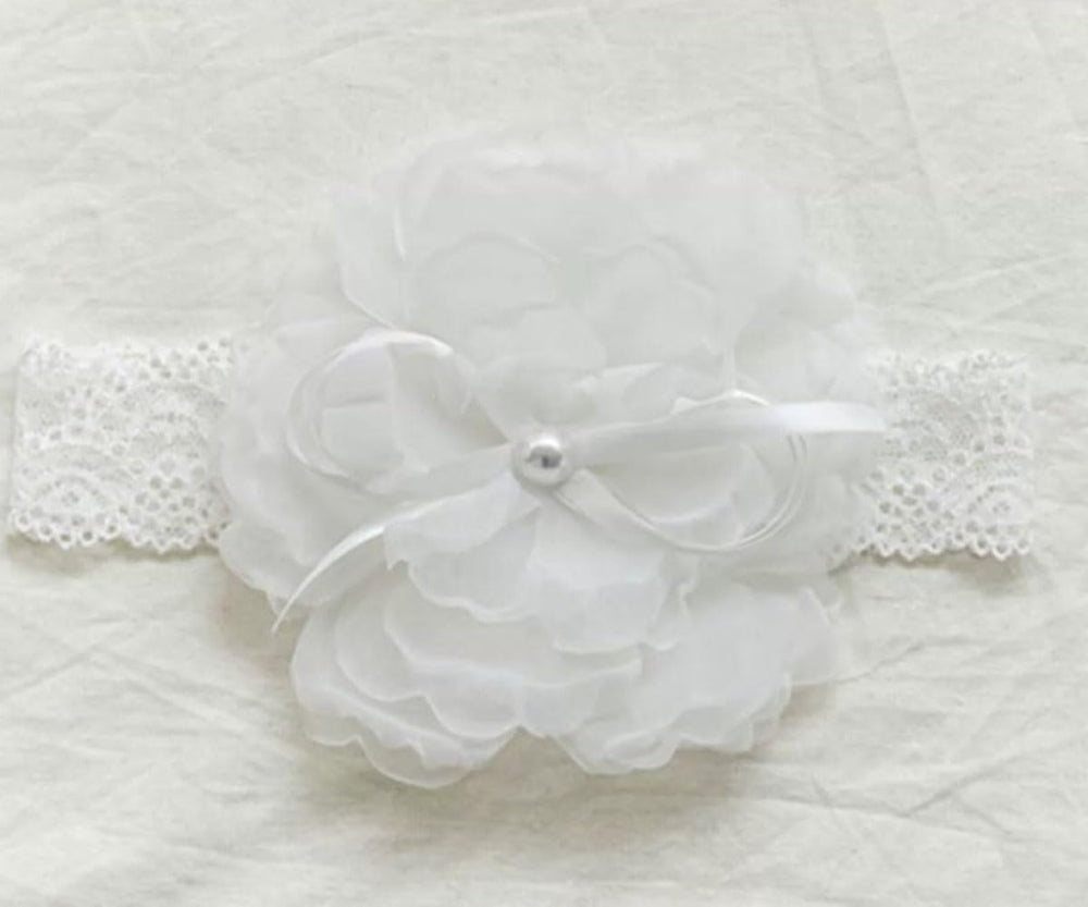 Asphinien elastic baby headband with soft lace; breathable, skin-friendly daily accessory.