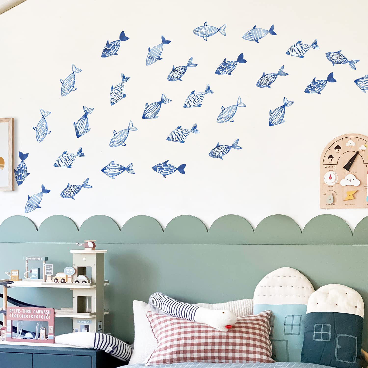 Astrkiz Under The Sea fish group decals brighten walls and inspire imaginative play