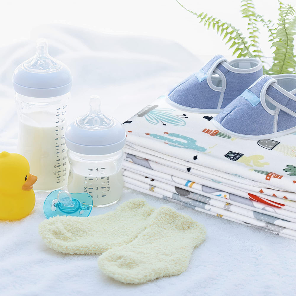 Asung travel-changing-pad fits easily in a diaper bag.