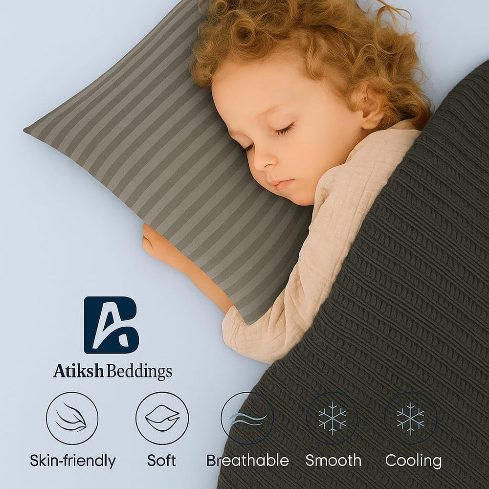 Close-up of Egyptian cotton fabric showing plush, breathable weave