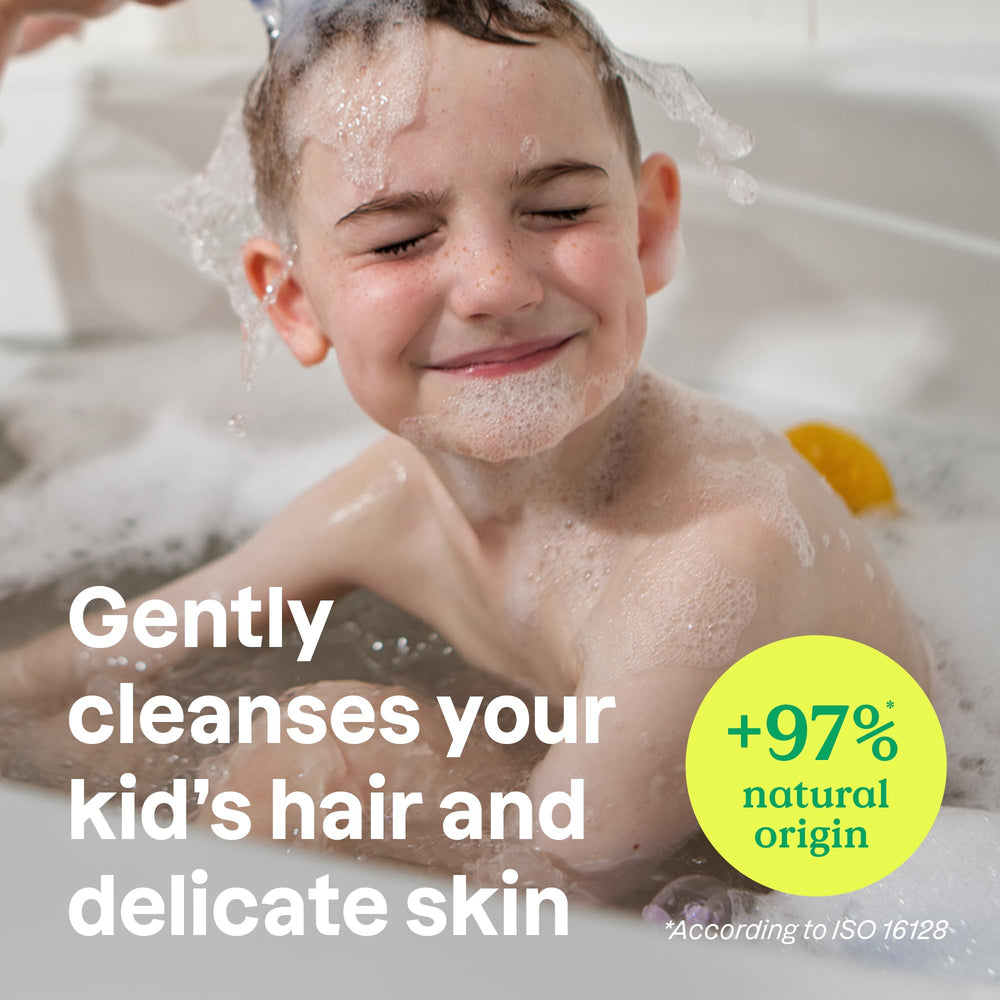 Blueberry leaf extract detail highlighting soothing properties for delicate skin