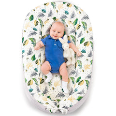 Aufona baby lounger in organic cotton for newborn comfort and safe tummy time.