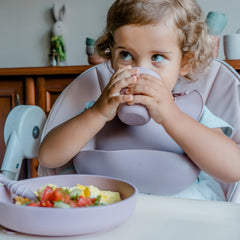 AULEGE BPA-free silicone cup with soft mouth for gentle gums.