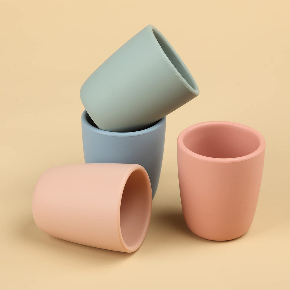 AULEGE unbreakable cup with non-slip bottom reduces tipping and spills.